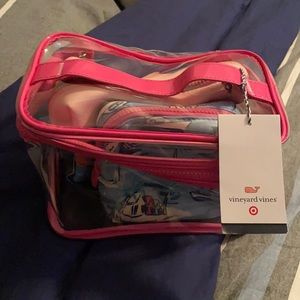 Vineyard Vines make up- travel bags